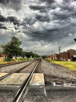 Railroad-Track-Clouds-HDR